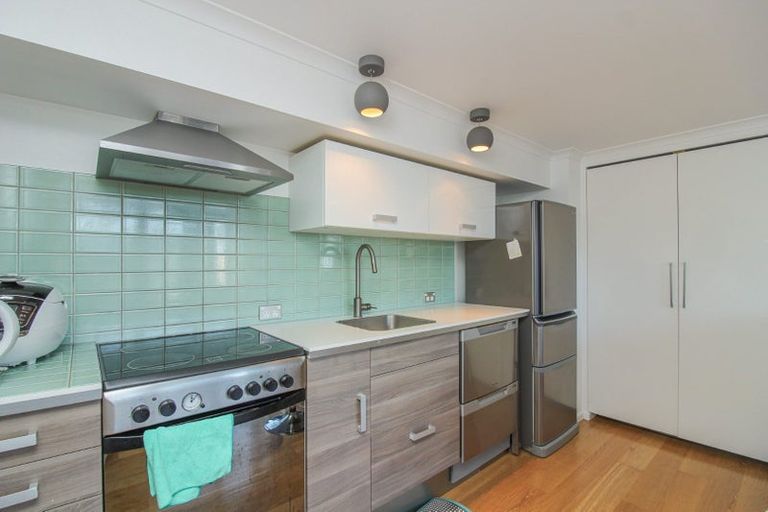 Photo of property in 46 Lohia Street, Khandallah, Wellington, 6035