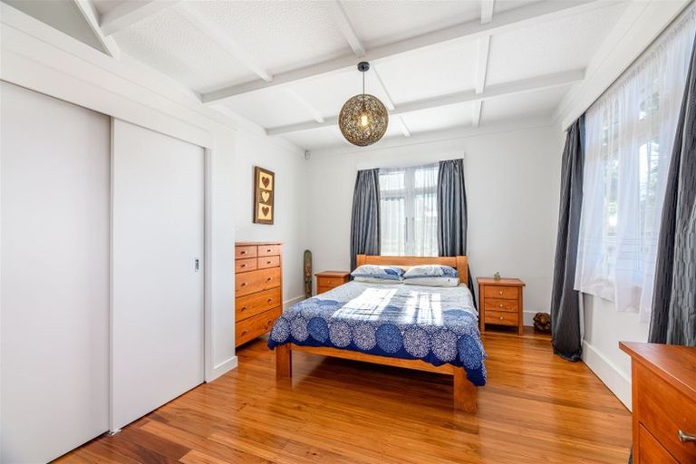 Photo of property in 67 Sturges Road, Henderson, Auckland, 0612