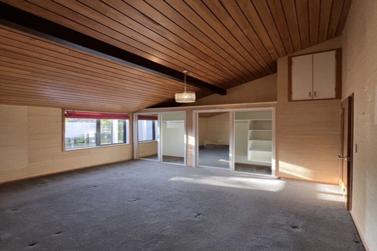 Photo of property in 2/207a Fifield Terrace, Opawa, Christchurch, 8023
