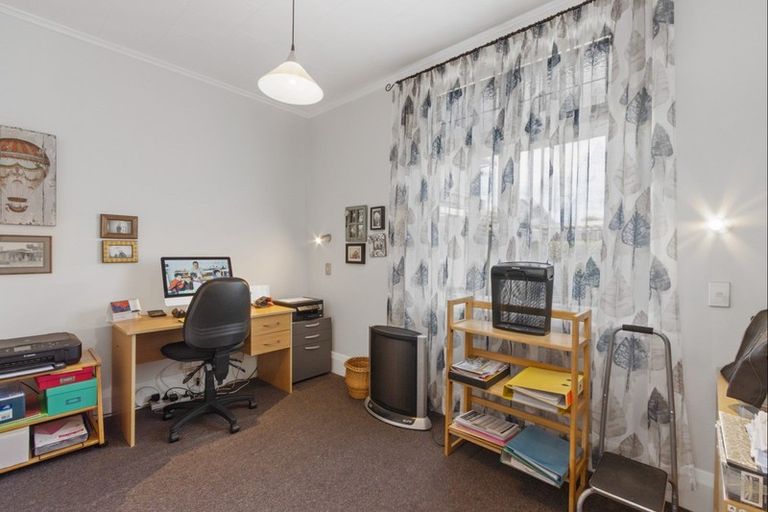 Photo of property in 140 Nelson Crescent, Napier South, Napier, 4110