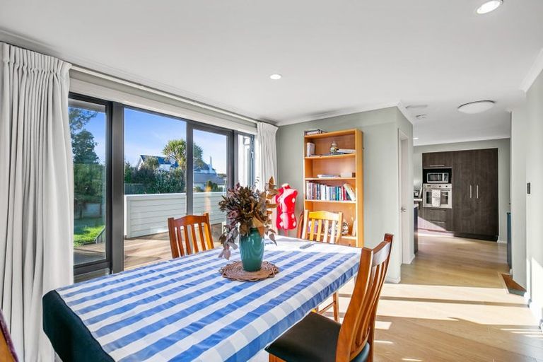 Photo of property in 99 Cashmere Avenue, Khandallah, Wellington, 6035