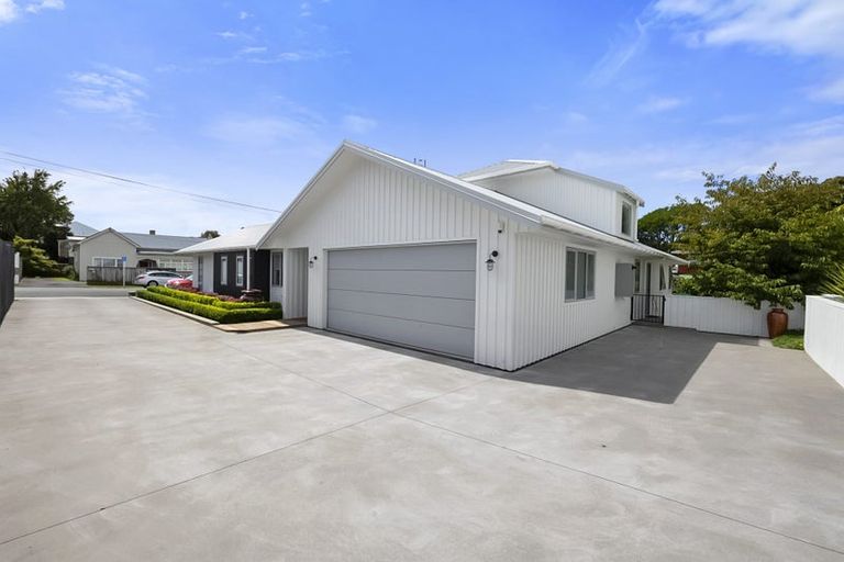 Photo of property in 62 Pendarves Street, New Plymouth, 4310