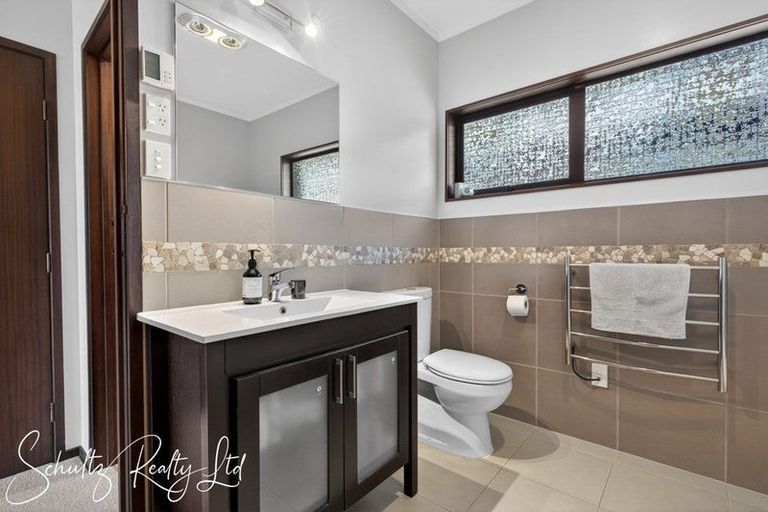 Photo of property in 71 Gorge Road, Maungaturoto, 0520