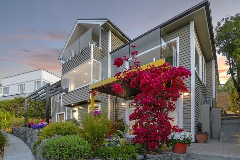 Photo of property in 36 Saint Andrews Hill Road, Mount Pleasant, Christchurch, 8081