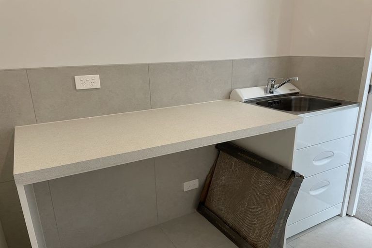 Photo of property in 38a Taikura Avenue, Red Beach, 0932