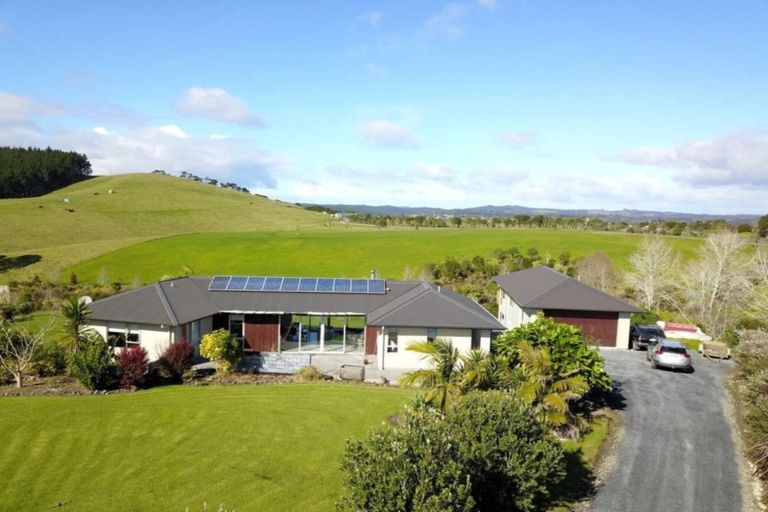 Photo of property in 250c Redcliffs Road, Kerikeri, 0294