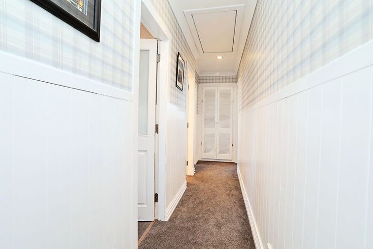 Photo of property in 33 Mary Street, Winton, 9720