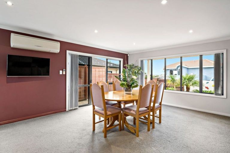 Photo of property in 157e Hobsonville Road, West Harbour, Auckland, 0618