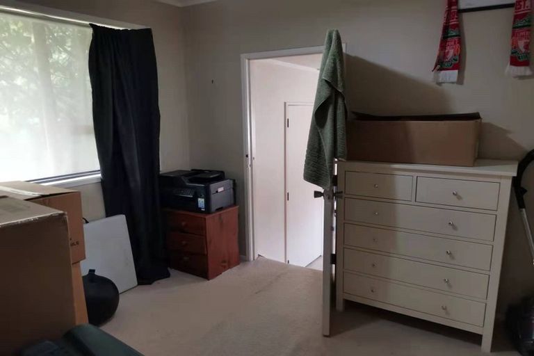 Photo of property in 49 Lavery Place, Sunnynook, Auckland, 0632