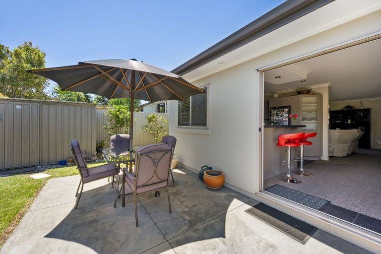 Photo of property in 19a Hammond Road, Taradale, Napier, 4112