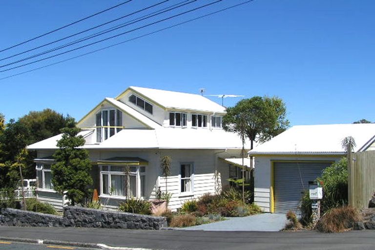 Photo of property in 34 Church Street, Northcote Point, Auckland, 0627