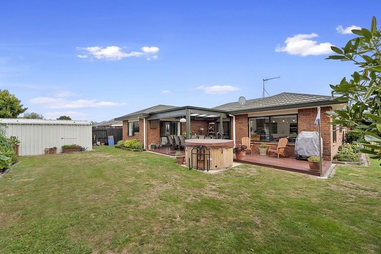 Photo of property in 20 Farringdon Avenue, Rototuna North, Hamilton, 3210