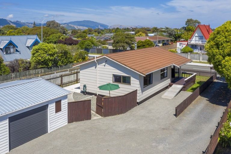 Photo of property in 61a Mazengarb Road, Paraparaumu Beach, Paraparaumu, 5032