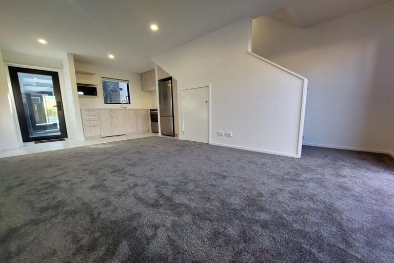 Photo of property in 4/10 Fathom Place, Te Atatu Peninsula, Auckland, 0610