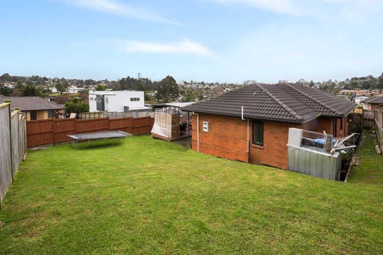 Photo of property in 12 Cartmel Avenue, Massey, Auckland, 0614