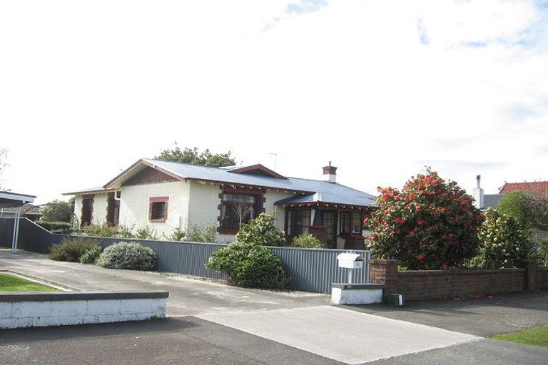 Photo of property in 43 South Street, West End, Palmerston North, 4410