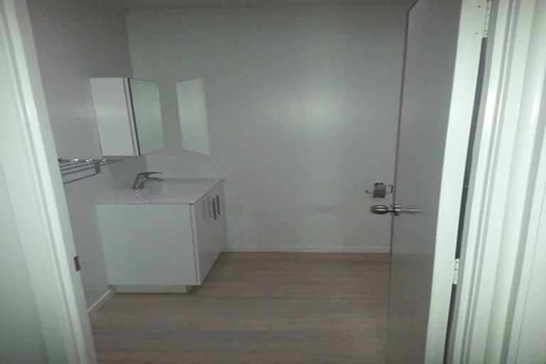 Photo of property in 3/34b Harley Close, Hauraki, Auckland, 0622