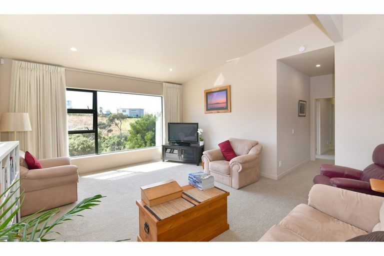 Photo of property in 26 Bayview Park Lane, Orewa, 0931