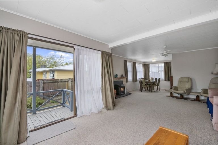Photo of property in 19 Marlborough Place, Tokoroa, 3420