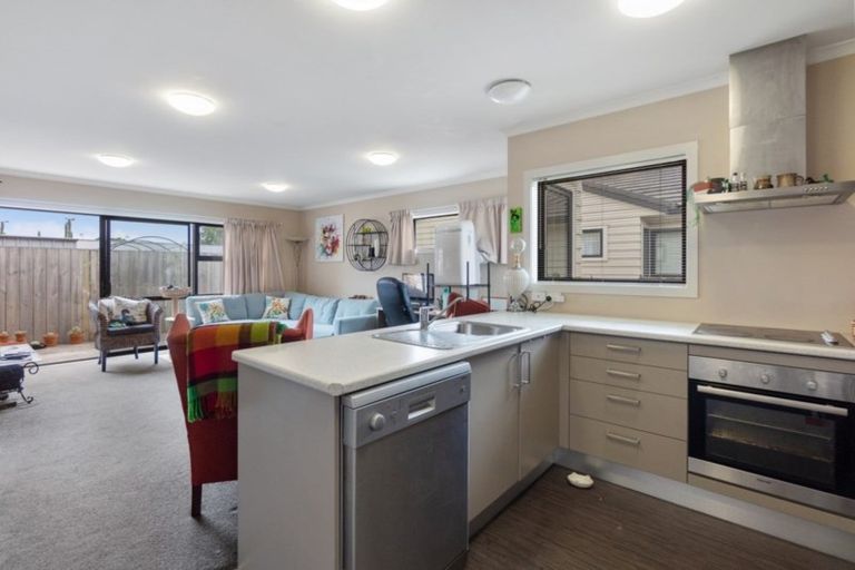 Photo of property in 2/9 Albert Street, Hamilton East, Hamilton, 3216