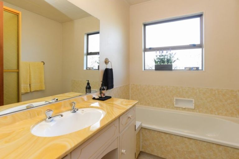 Photo of property in 1/405 Terrace Road, Parkvale, Hastings, 4122