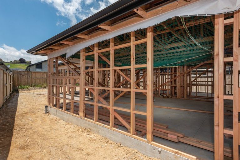 Photo of property in 126 Whakaturou Crescent, Pyes Pa, Tauranga, 3112