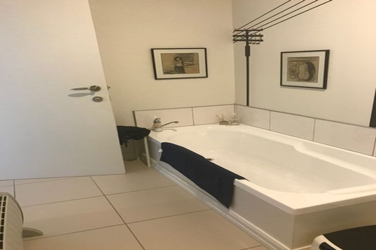 Photo of property in 39c Onslow Road, Khandallah, Wellington, 6035