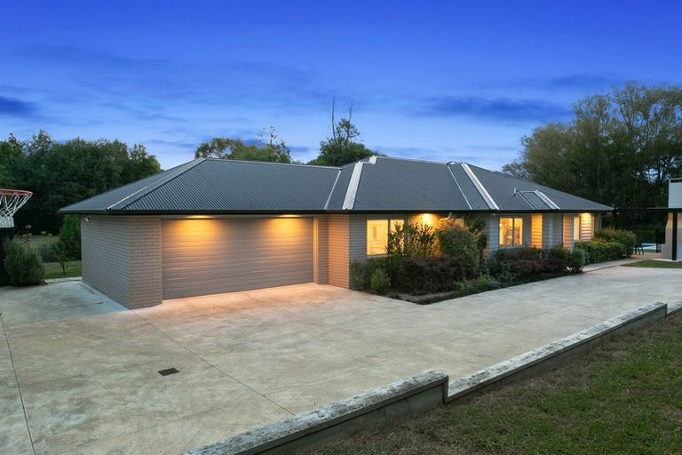 Photo of property in 721 Grove Road, Karamu, Hamilton, 3285