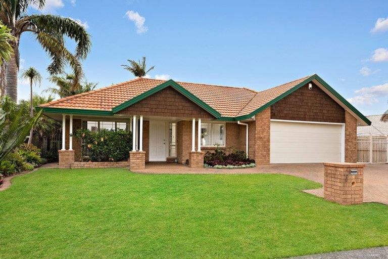 Photo of property in 7 Yarlside Place, Northpark, Auckland, 2013