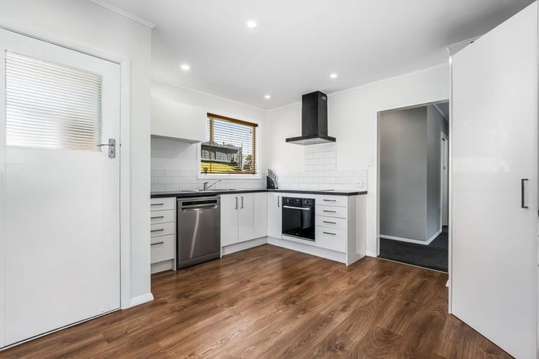 Photo of property in 77 Champion Street, Cannons Creek, Porirua, 5024