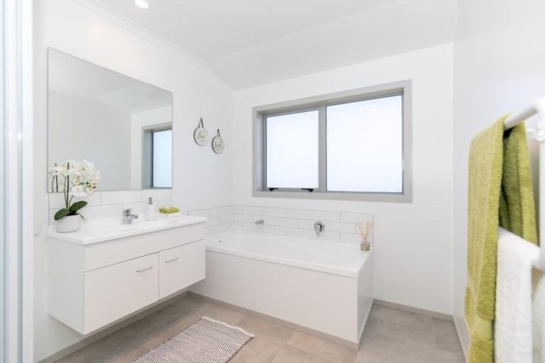 Photo of property in 4 Iwi Road, Baverstock, Hamilton, 3200