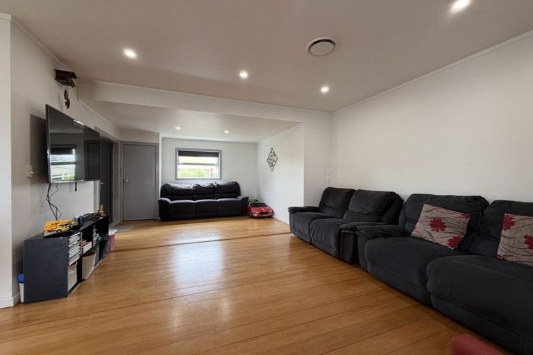 Photo of property in 30 Lincoln Avenue, Epuni, Lower Hutt, 5011