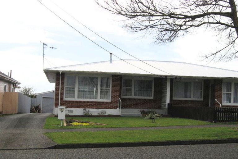 Photo of property in 9 Churchill Street, Levin, 5510