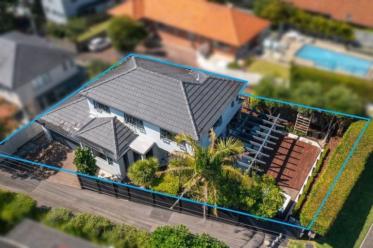 Photo of property in 8a Onepoto Road, Hauraki, Auckland, 0622