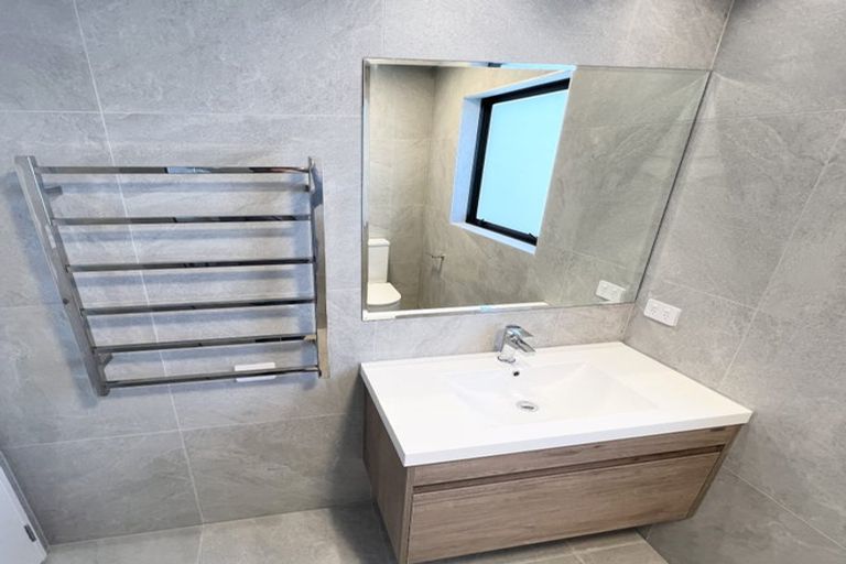 Photo of property in 107c Bond Crescent, Forrest Hill, Auckland, 0620