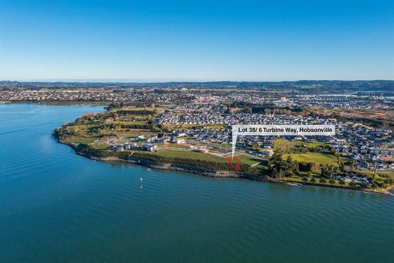 Photo of property in 6 Turbine Way, Hobsonville, 0616