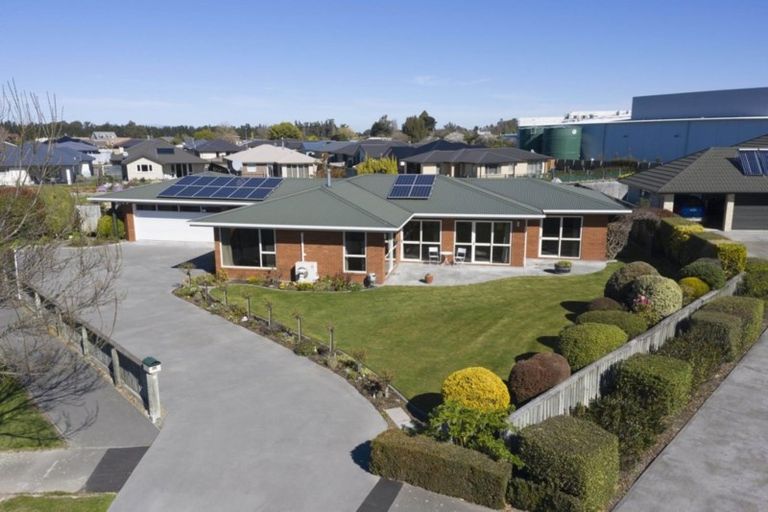 Photo of property in 20 Clifford Place, Amberley, 7410