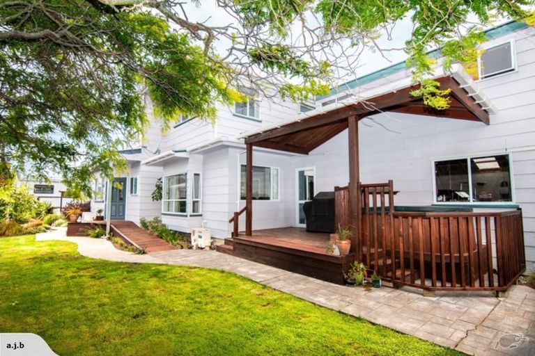 Photo of property in 75 Dunns Avenue, The Pines Beach, 7630