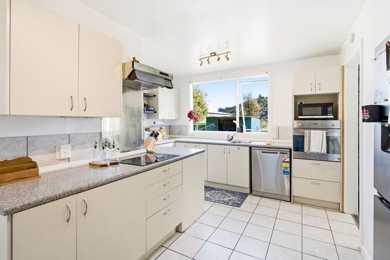Photo of property in 5 Freyberg Road, Fairfield, Dunedin, 9018