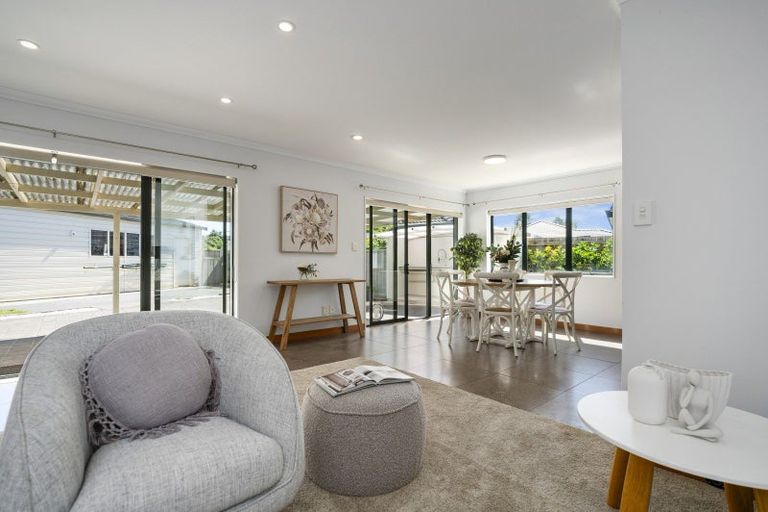 Photo of property in 1 Corinth Grove, Papamoa Beach, Papamoa, 3118