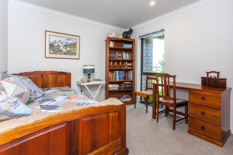 Photo of property in 24 Debenham Drive, Whitianga, 3510