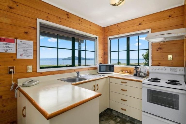 Photo of property in 17 Holden Avenue, Holdens Bay, Rotorua, 3010