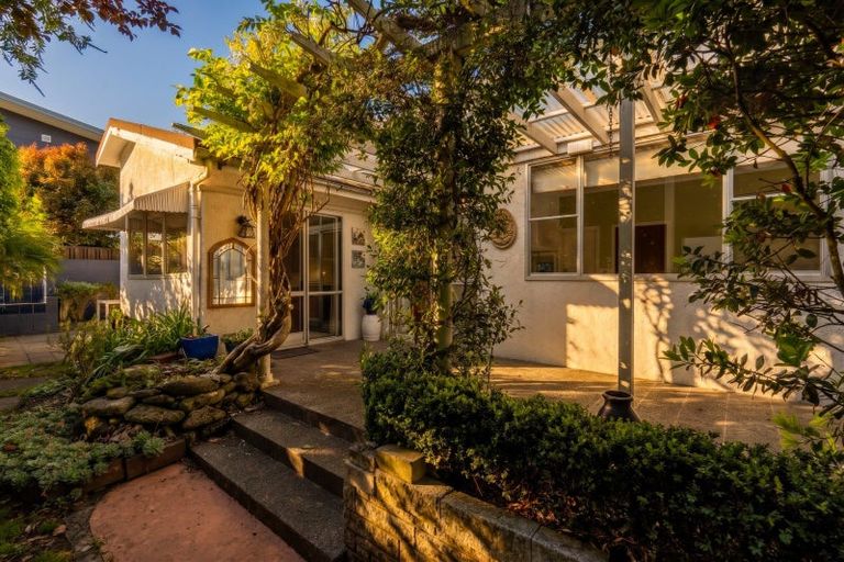 Photo of property in 49 Charles Street, Westshore, Napier, 4110