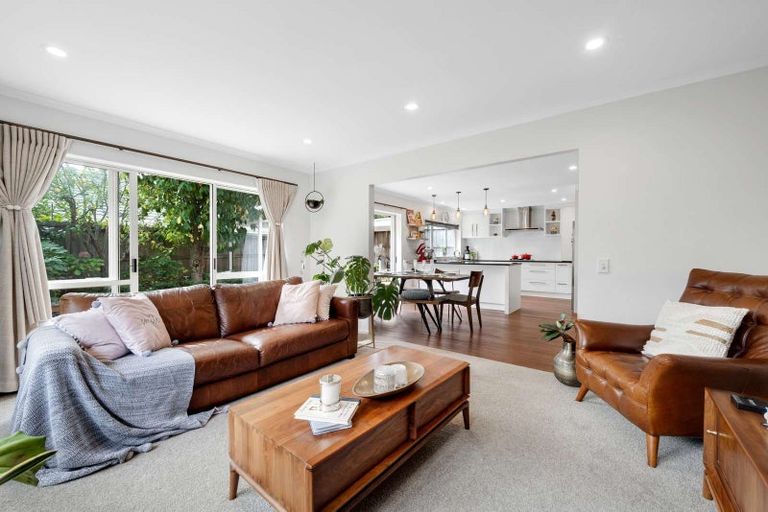 Photo of property in 1/14 Casabella Court, Northpark, Auckland, 2013