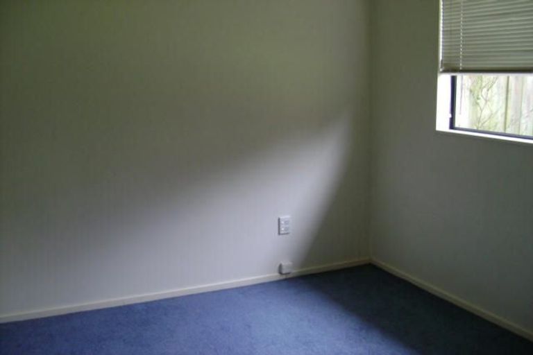 Photo of property in 55 Caribbean Drive, Unsworth Heights, Auckland, 0632