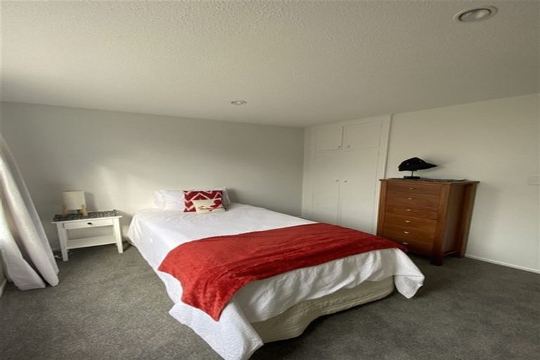 Photo of property in 10 Glen Place, Parklands, Christchurch, 8083