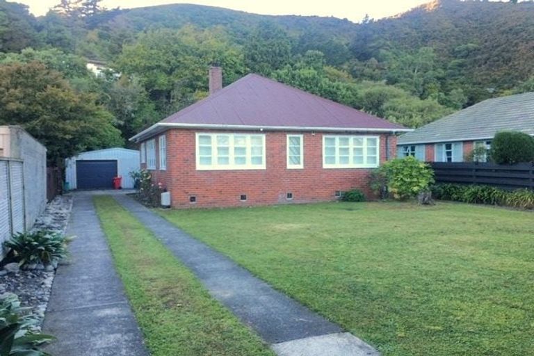 Photo of property in 81 Wyndrum Avenue, Waterloo, Lower Hutt, 5011
