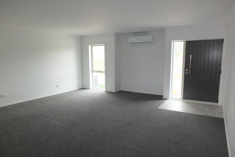 Photo of property in 3 Hof Lane, Foxton, 4814