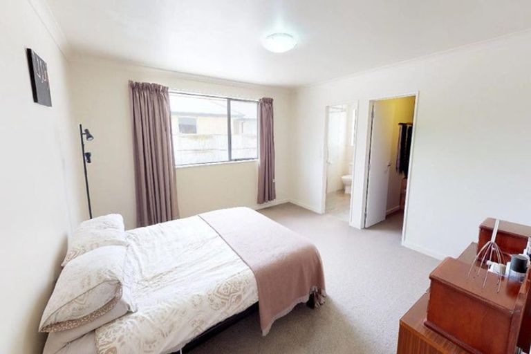Photo of property in 16 Masefield Terrace, Kelvin Grove, Palmerston North, 4414