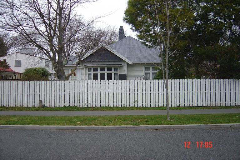 Photo of property in 27 Weka Street, Fendalton, Christchurch, 8041